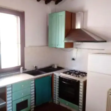 2 Bedrooms Appartement With Wifi At Pisa Apartamento
